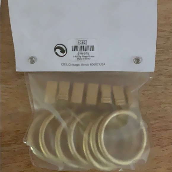 SOLD🛎 Curtains/panels clip rings. Four sets of 7. - Picture 3 of 5